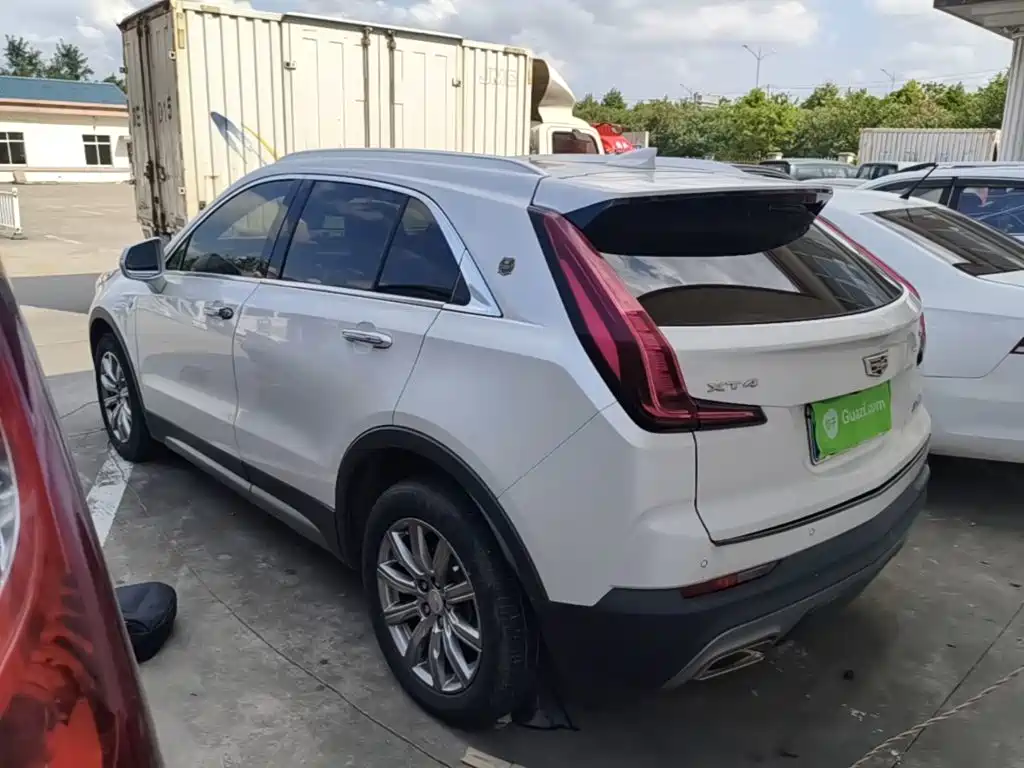 Cadillac XT4 — фото 5