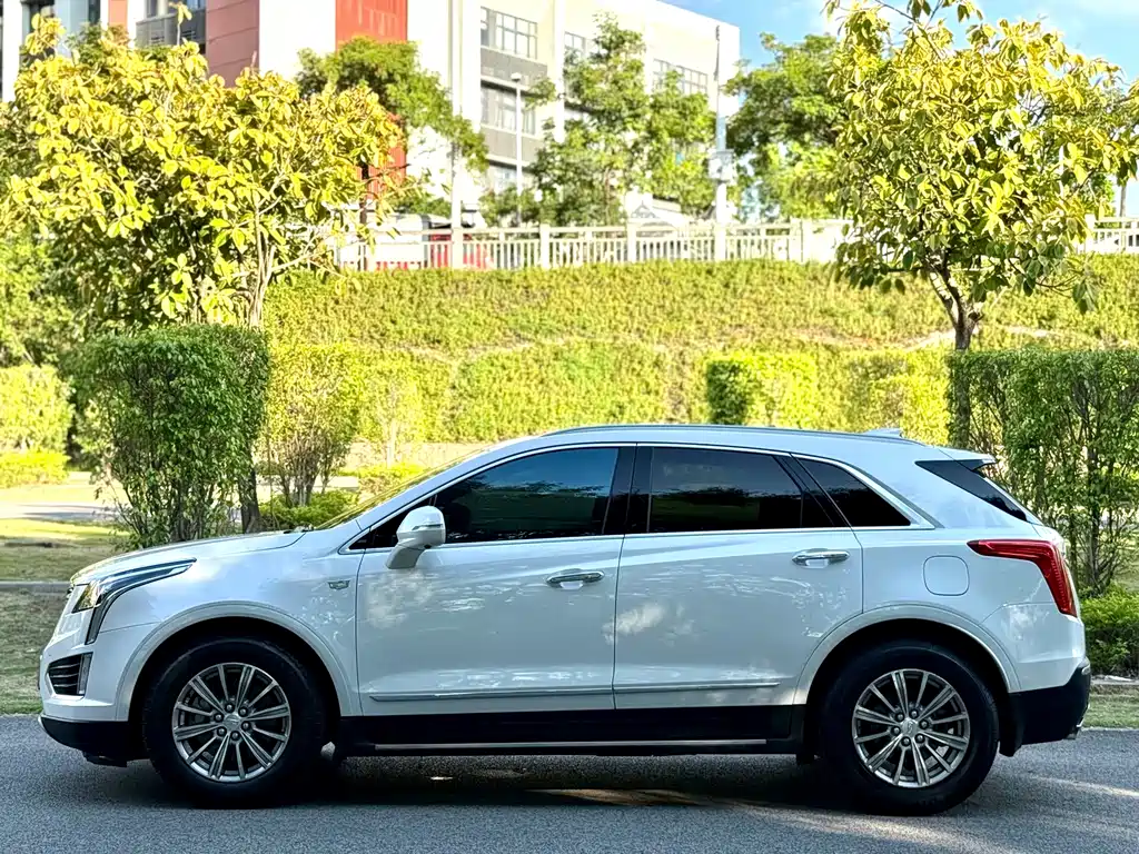 Cadillac XT5 — фото 4