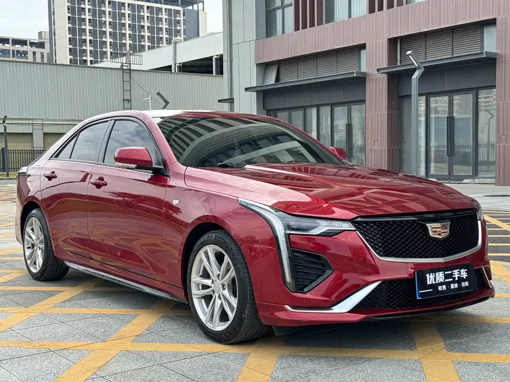 Cadillac CT4 — фото 3