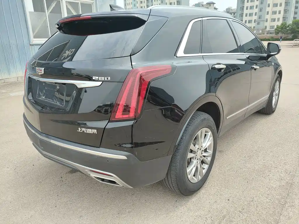 Cadillac XT5 — фото 5