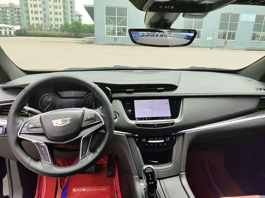 Cadillac XT5 — фото 9