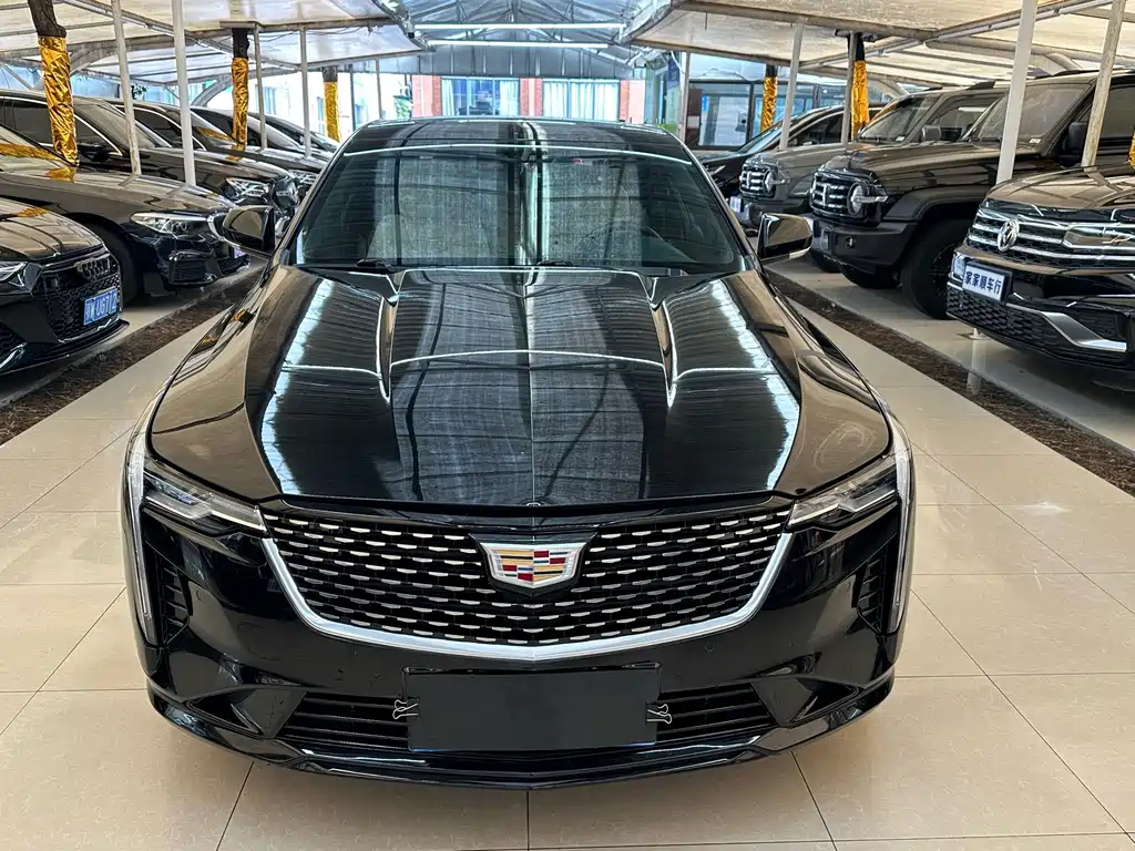 Cadillac CT4 — фото 2