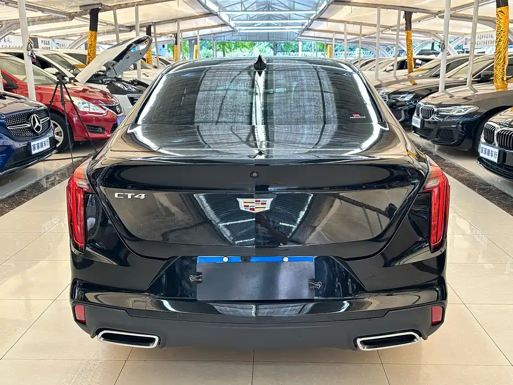 Cadillac CT4 — фото 5