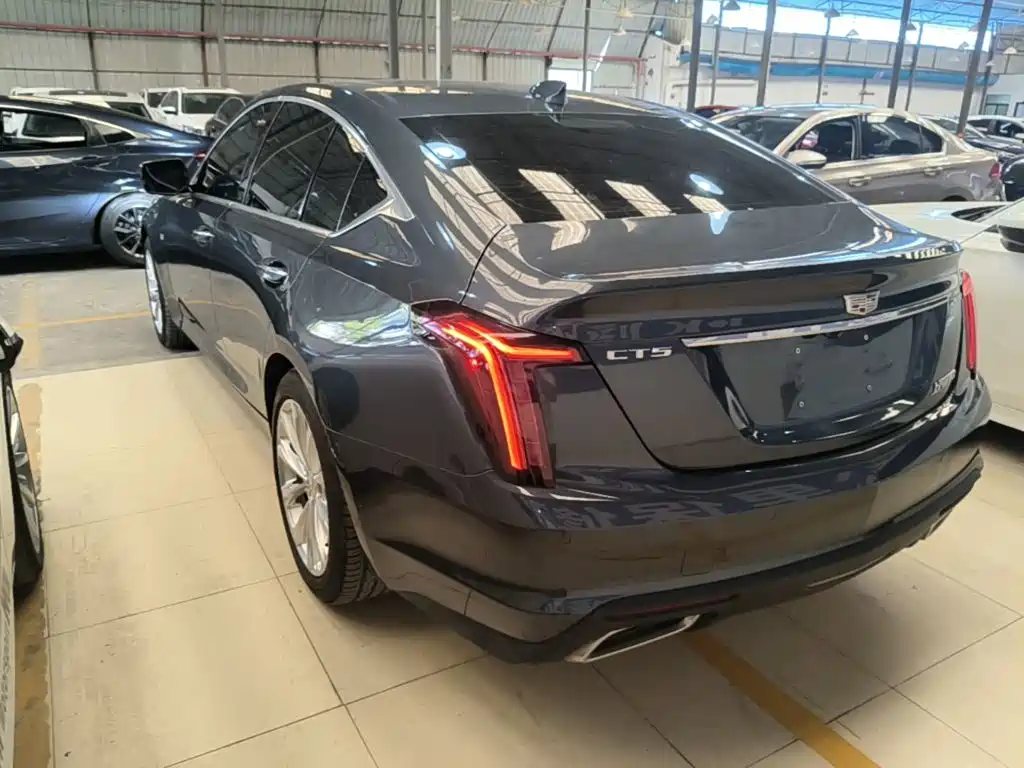 Cadillac CT5 — фото 5
