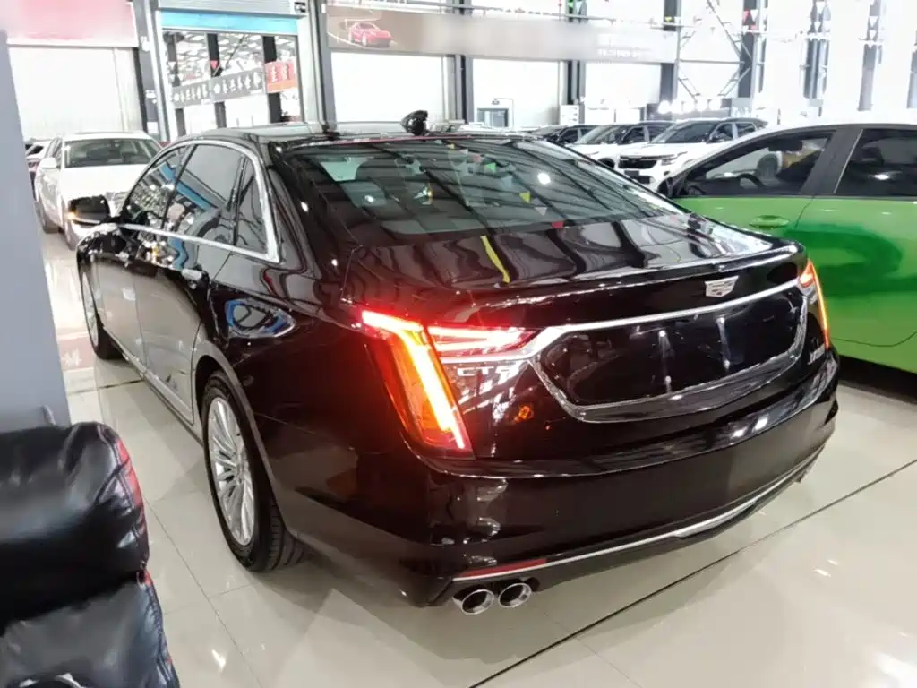 Cadillac CT6 — фото 5