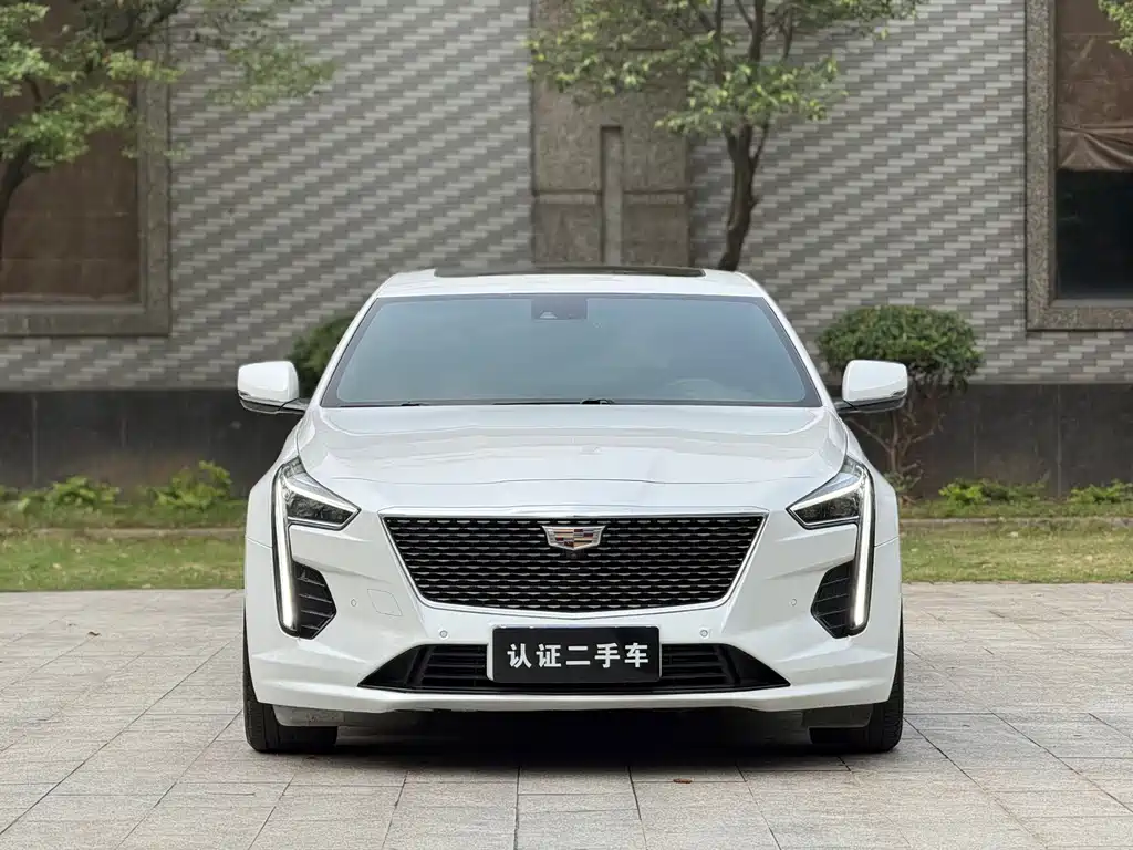 Cadillac CT6 — фото 2