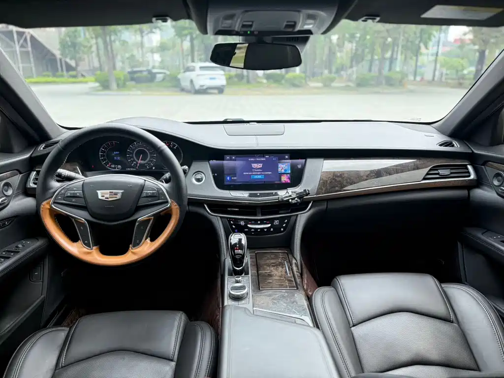 Cadillac CT6 — фото 9