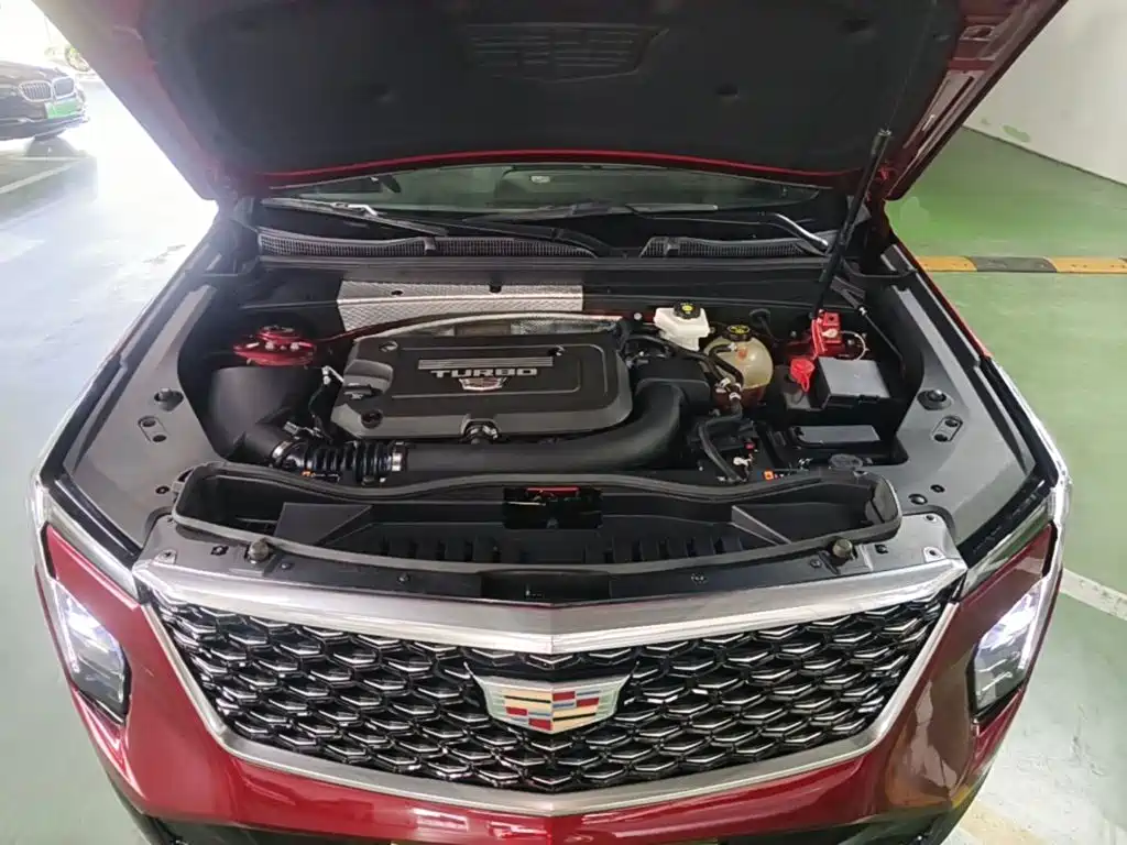 Cadillac XT4 — фото 20