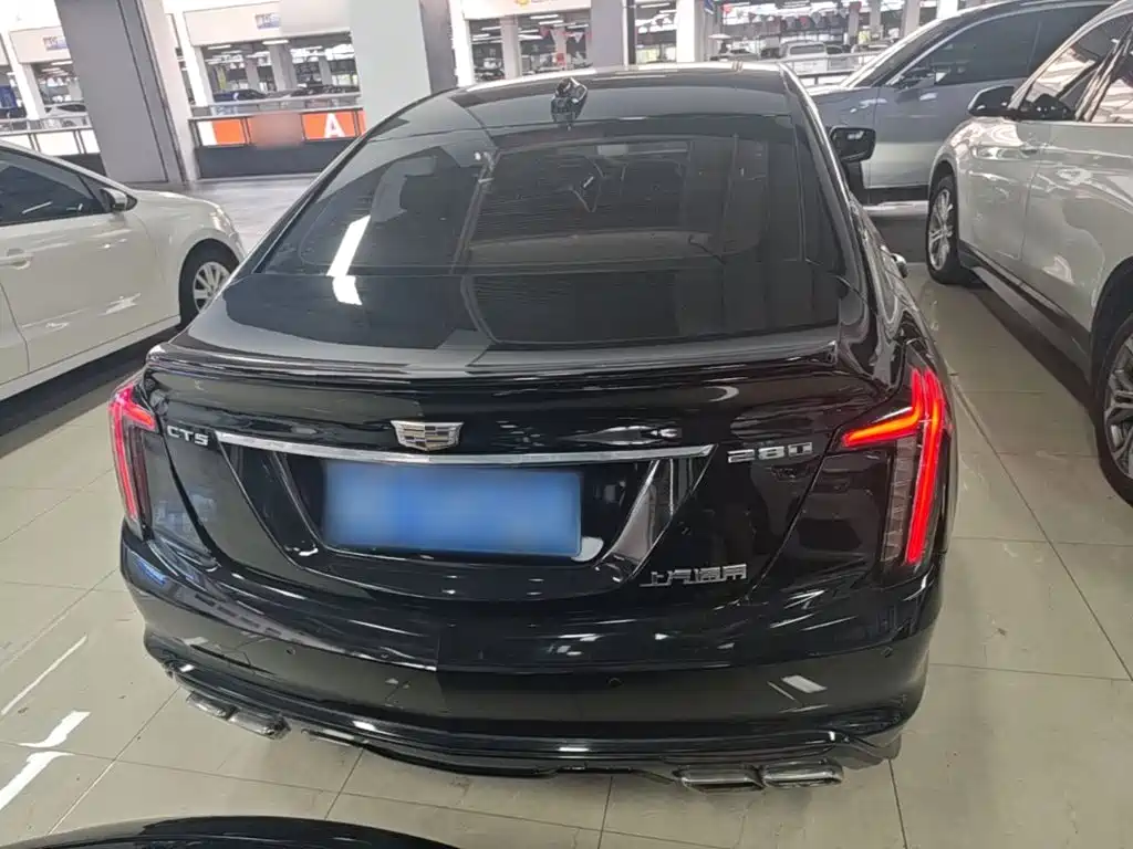 Cadillac CT5 — фото 6