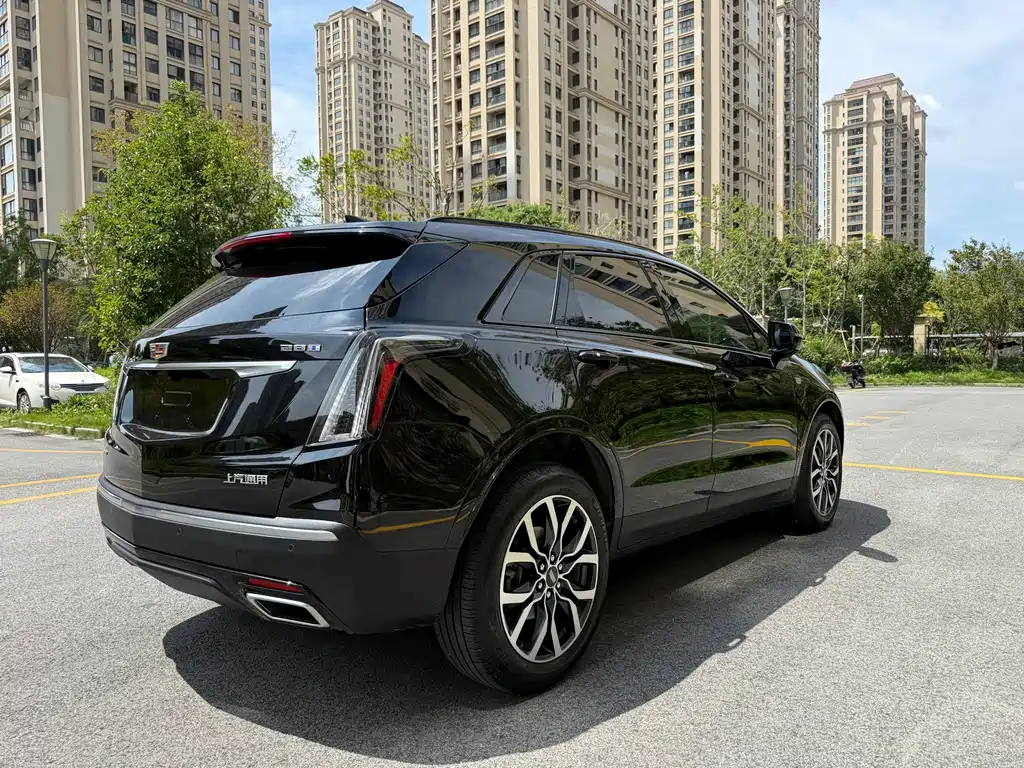 Cadillac XT5 — фото 6