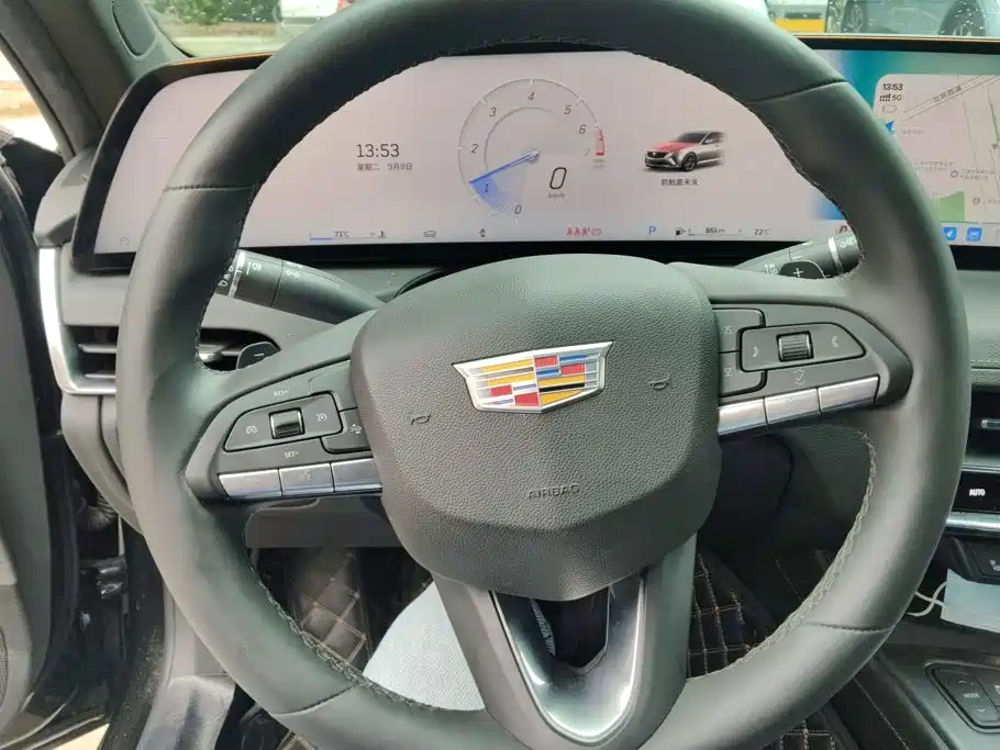 Cadillac CT5 — фото 15