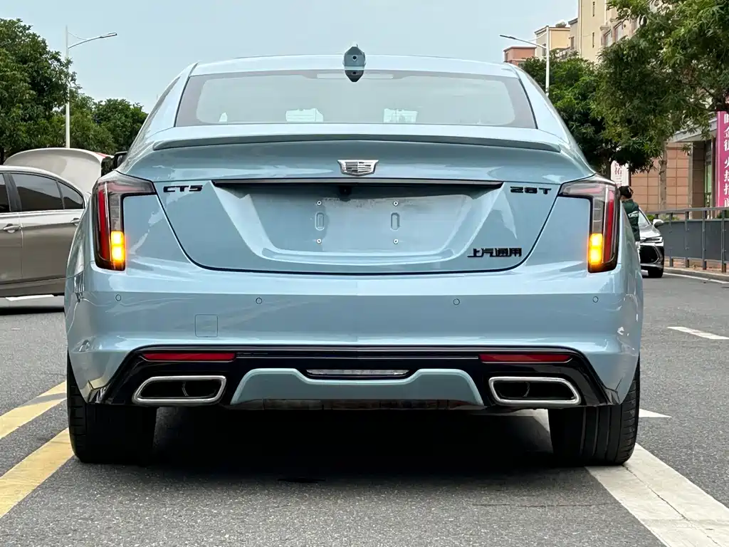 Cadillac CT5 — фото 5