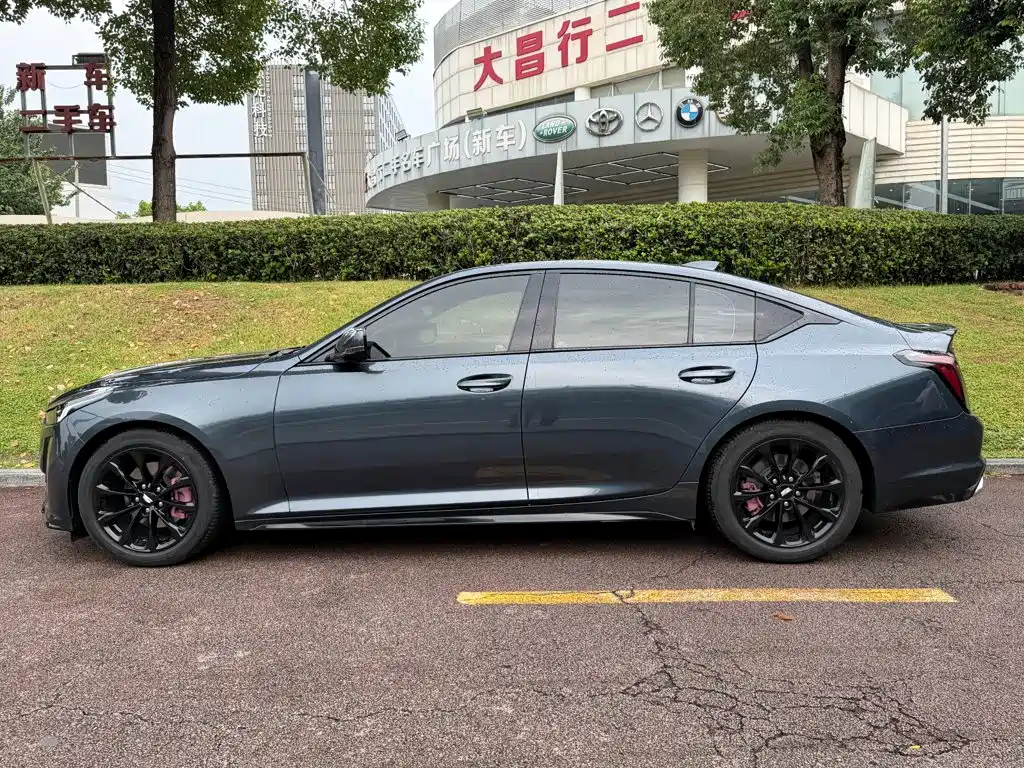 Cadillac CT5 — фото 3