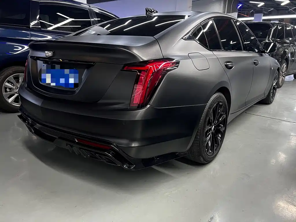 Cadillac CT5 — фото 17
