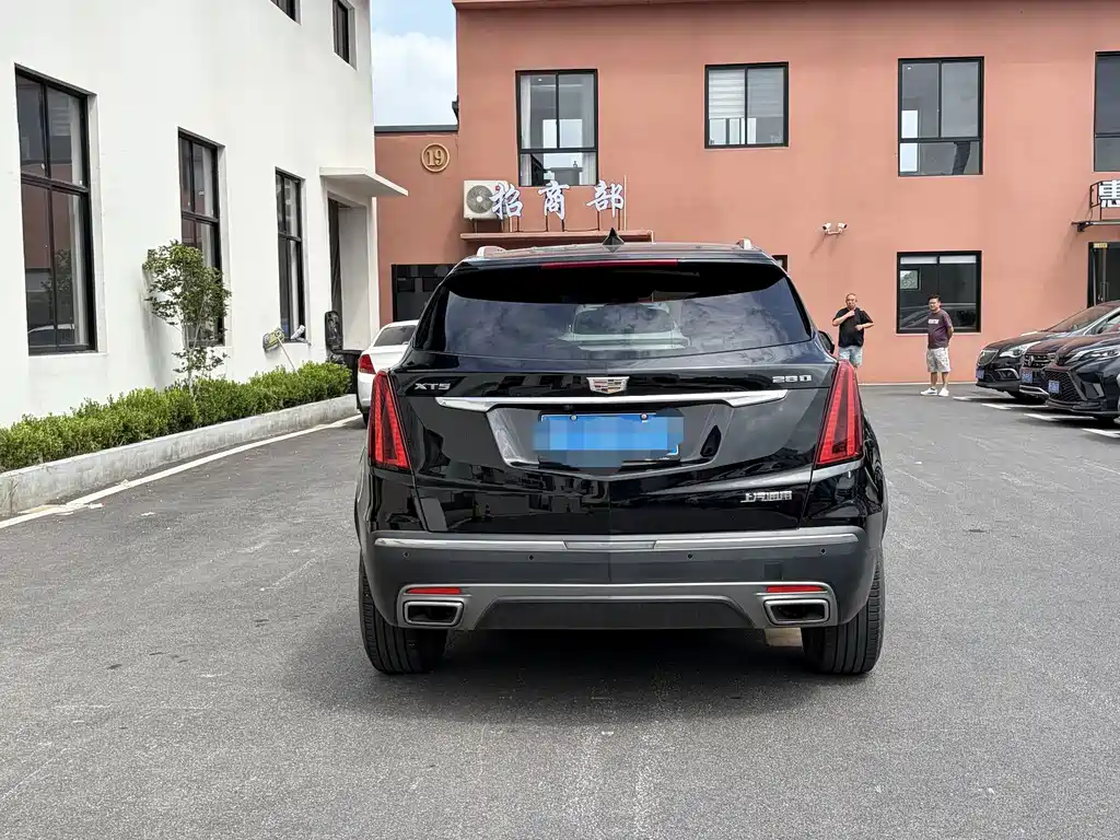 Cadillac XT5 — фото 6