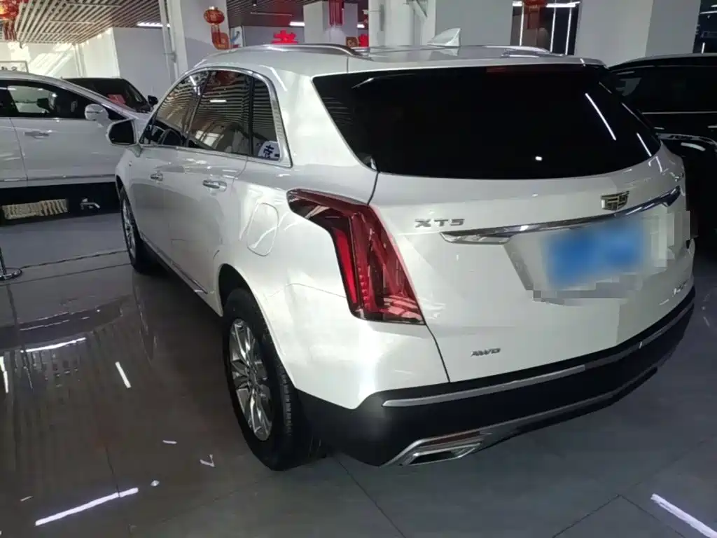Cadillac XT5 — фото 5