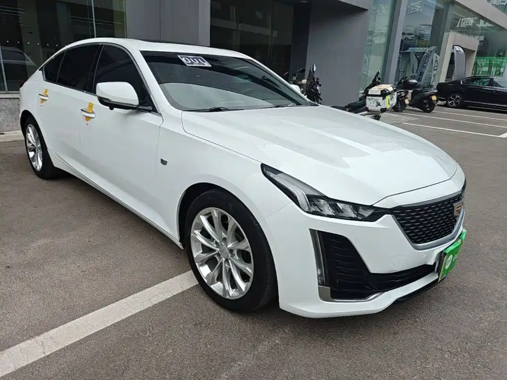 Cadillac CT5 — фото 4