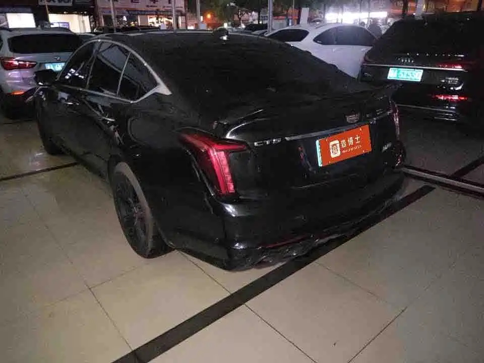 Cadillac CT5 — фото 3