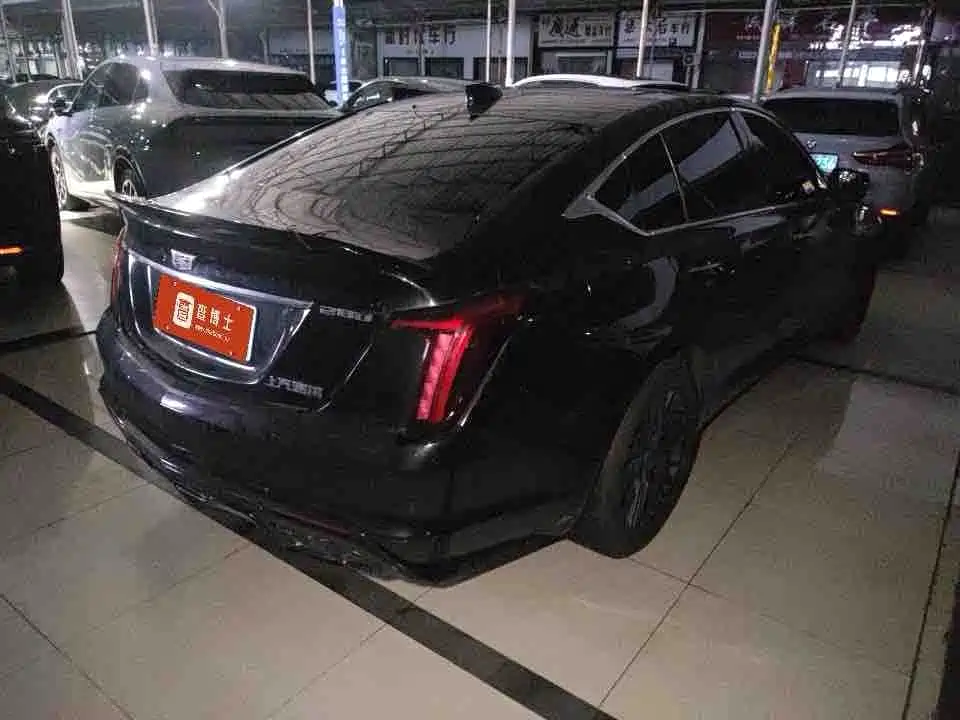 Cadillac CT5 — фото 4