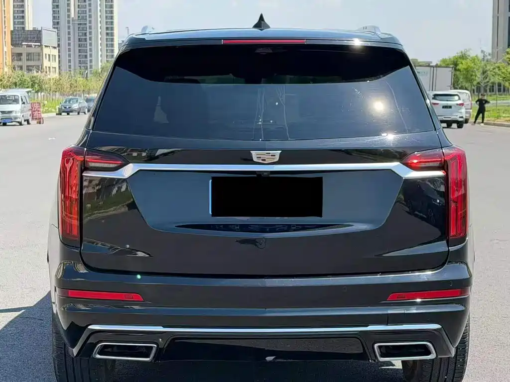 Cadillac XT6 — фото 8