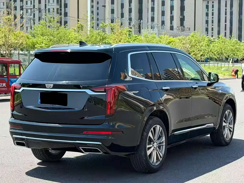 Cadillac XT6 — фото 9