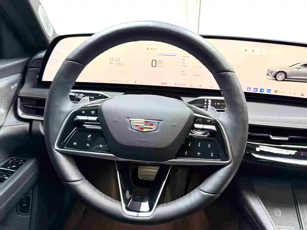 Cadillac CT6 — фото 8