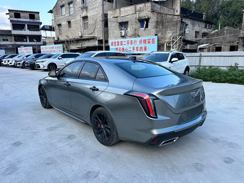 Cadillac CT4 — фото 3