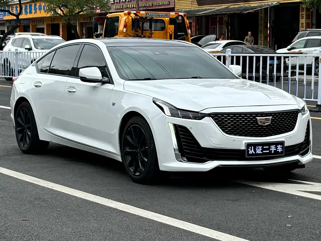 Cadillac CT5 — фото 4
