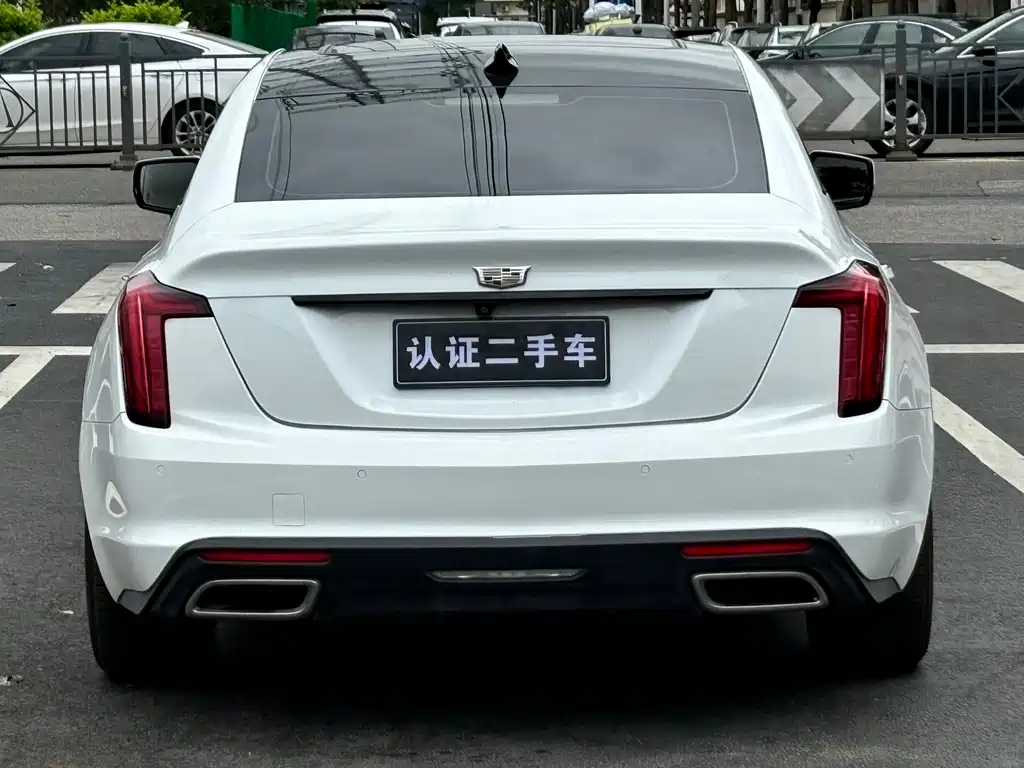 Cadillac CT5 — фото 6