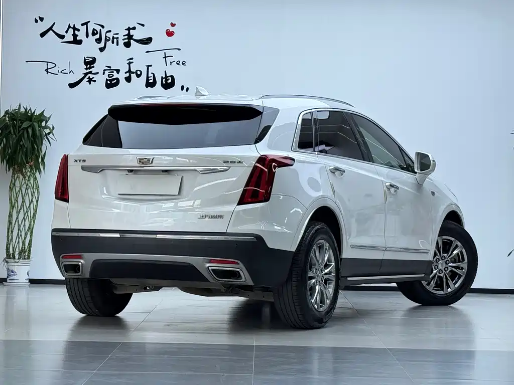 Cadillac XT5 — фото 3