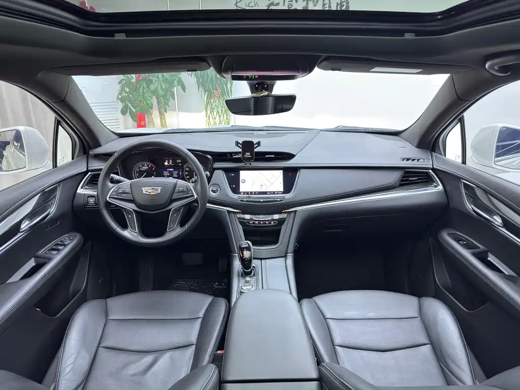 Cadillac XT5 — фото 4