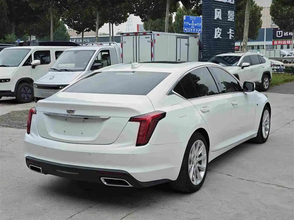 Cadillac CT5 — фото 4