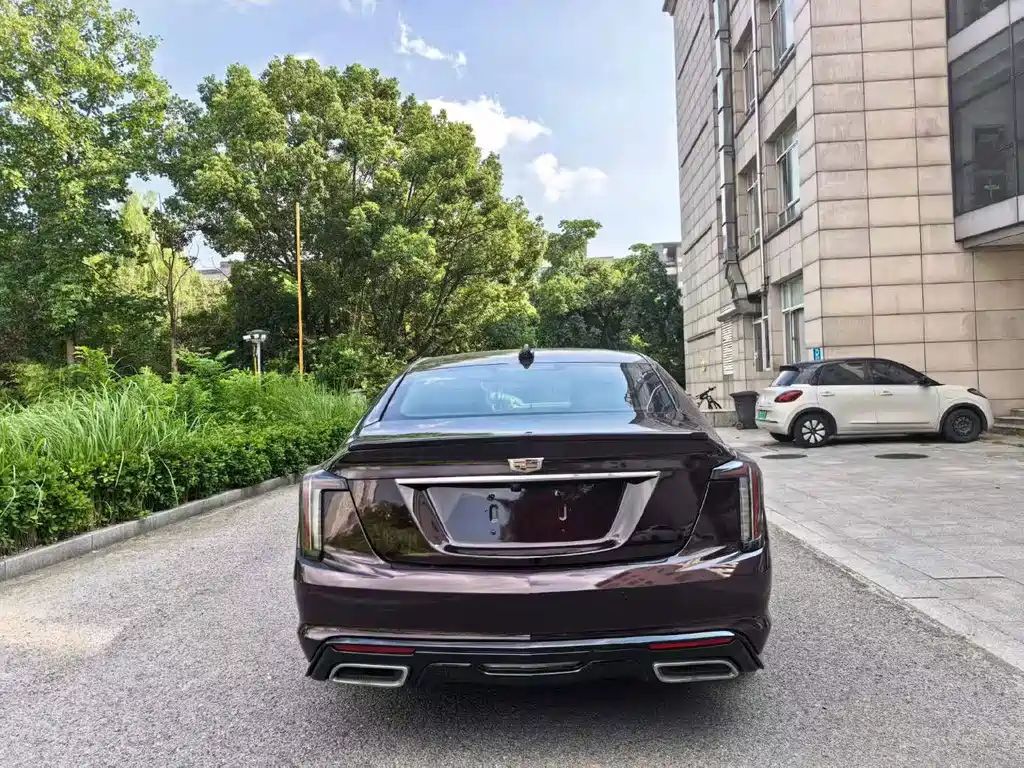 Cadillac CT5 — фото 5