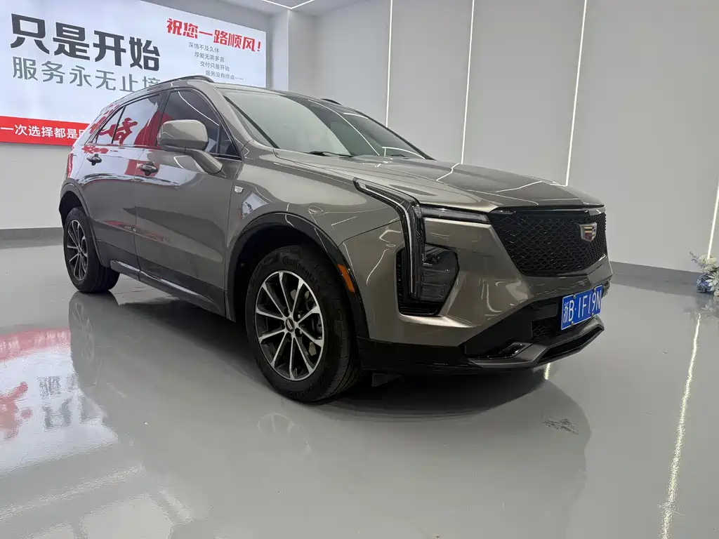 Cadillac XT4 — фото 2