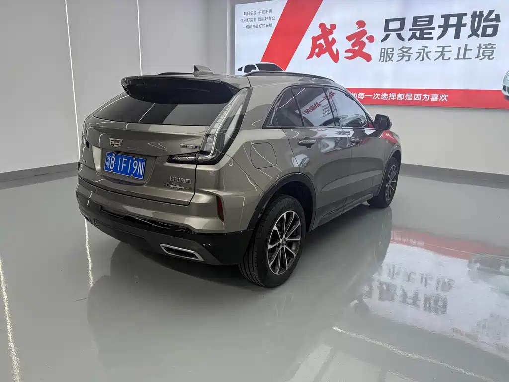 Cadillac XT4 — фото 6