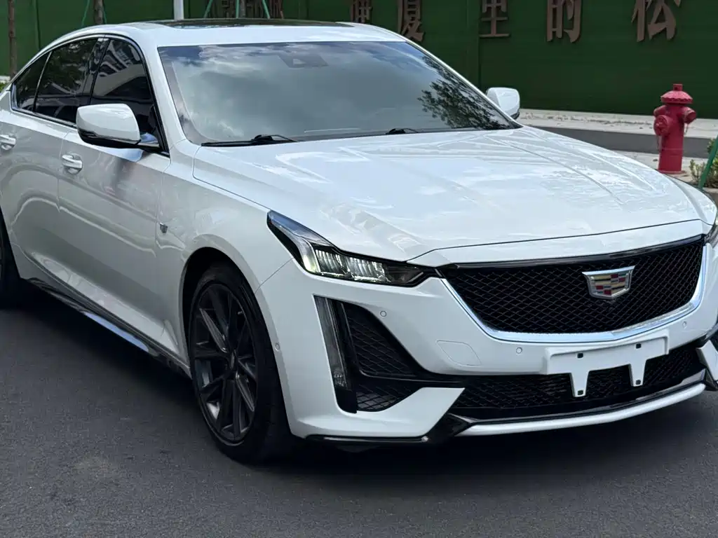 Cadillac CT5 — фото 3