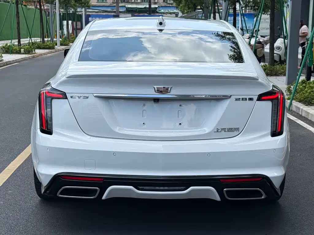 Cadillac CT5 — фото 6