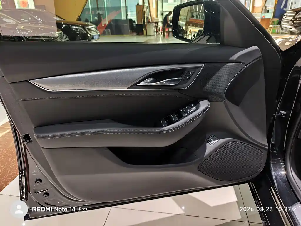 Cadillac CT5 — фото 3