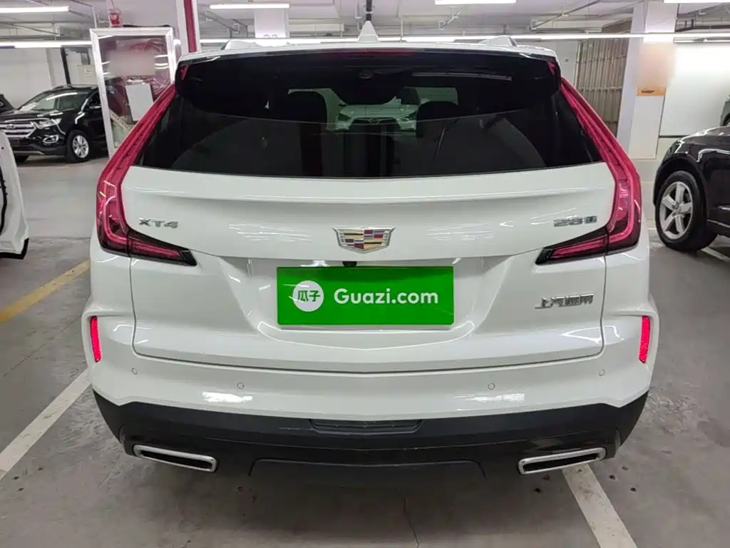 Cadillac XT4 — фото 6