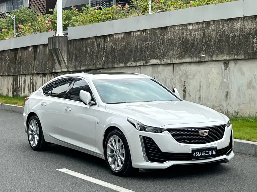 Cadillac CT5 — фото 2