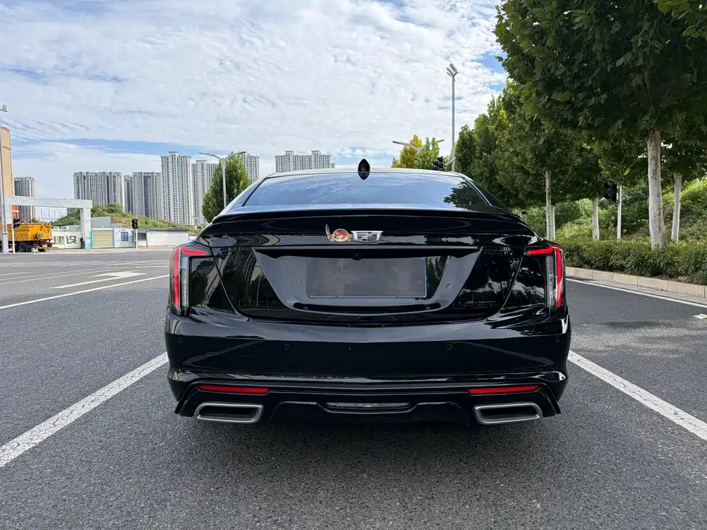 Cadillac CT5 — фото 10