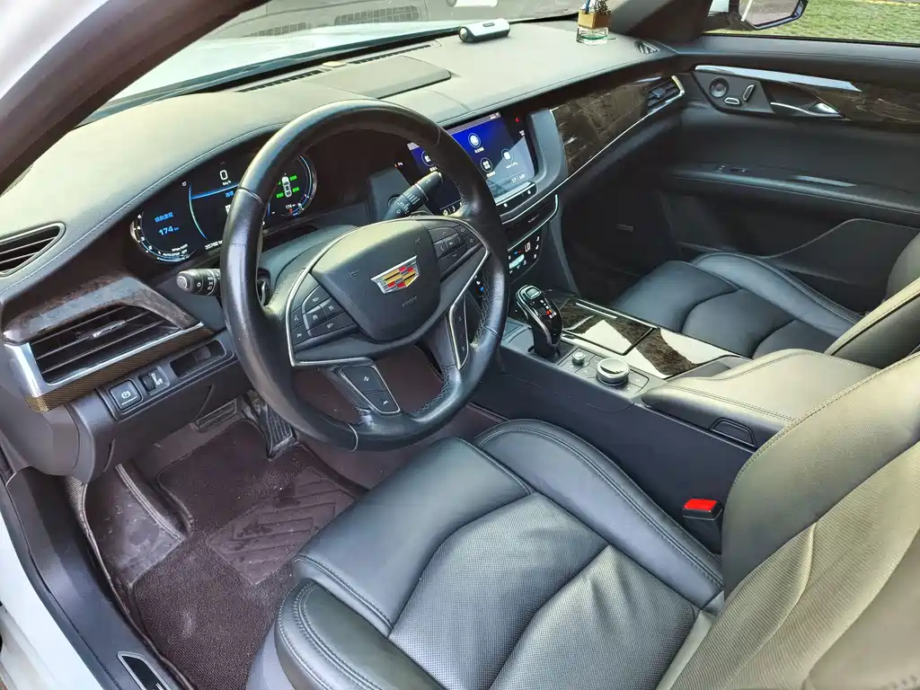 Cadillac CT6 — фото 5