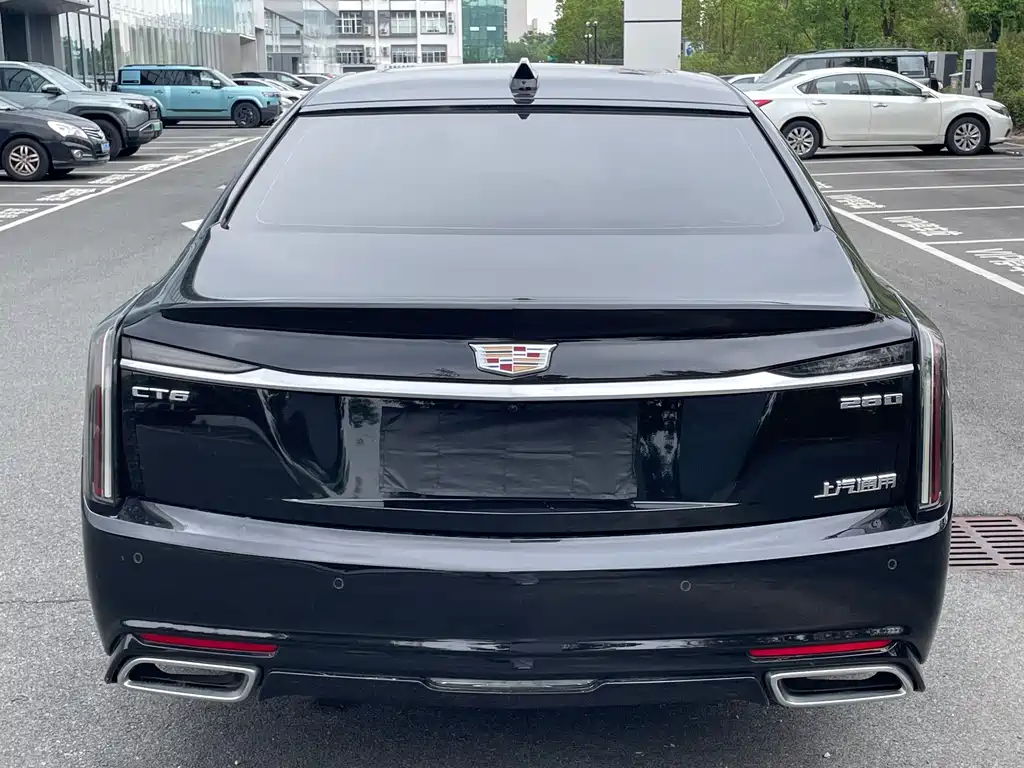 Cadillac CT6 — фото 14