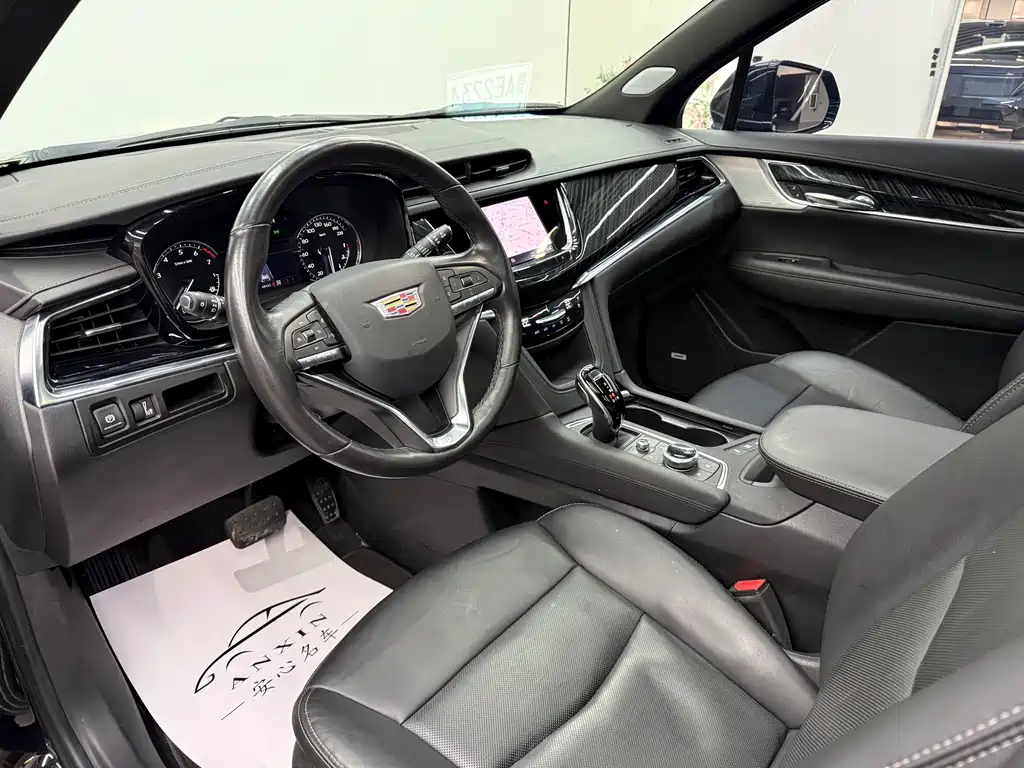 Cadillac XT6 — фото 7