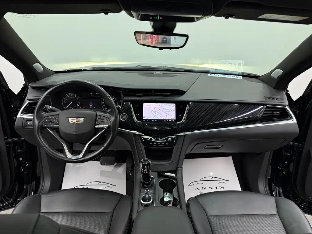 Cadillac XT6 — фото 8