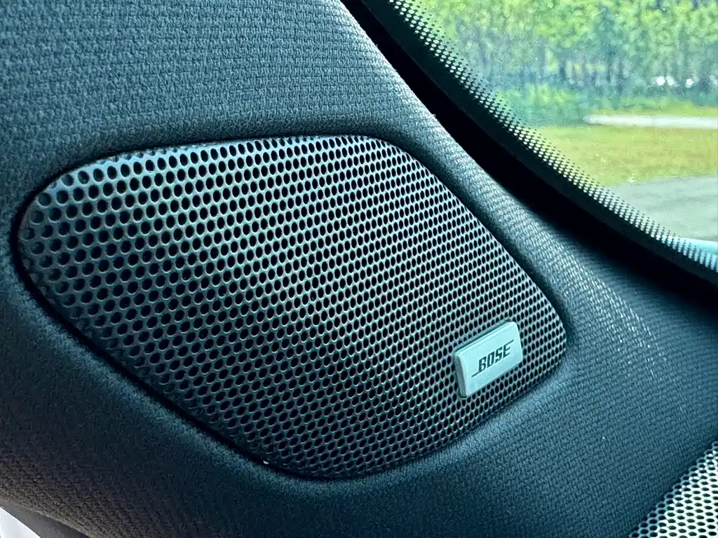 Cadillac XT4 — фото 13