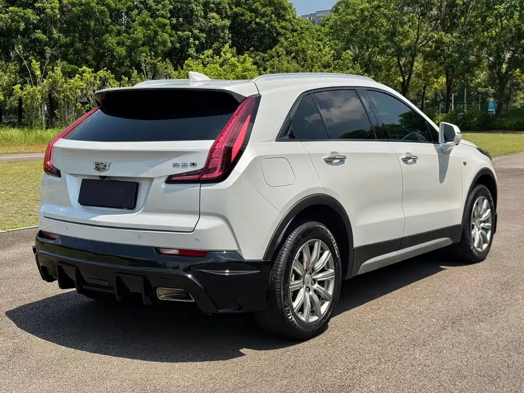 Cadillac XT4 — фото 9