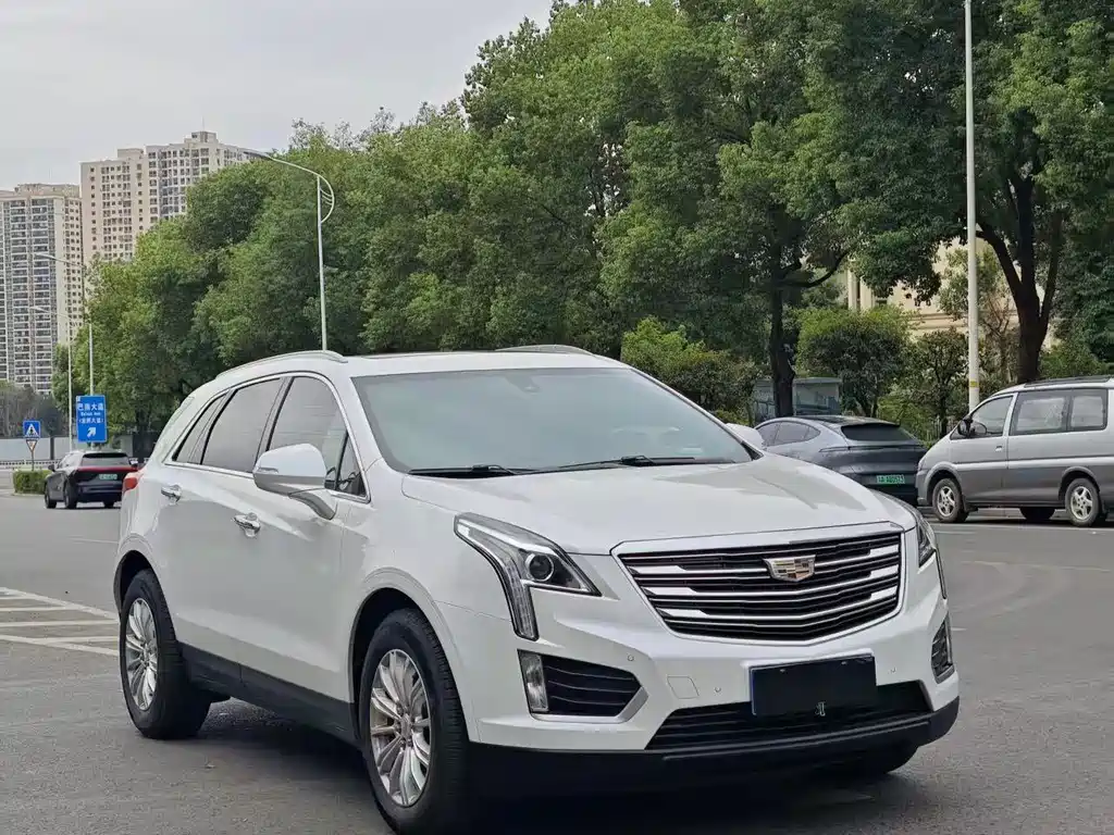 Cadillac XT5 — фото 3