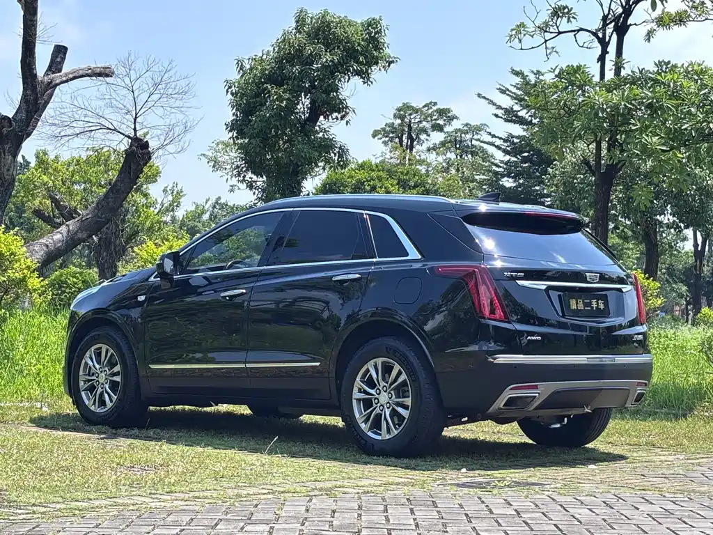 Cadillac XT5 — фото 10