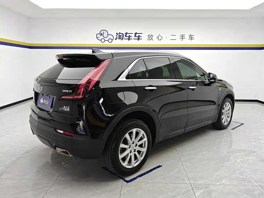 Cadillac XT4 — фото 3